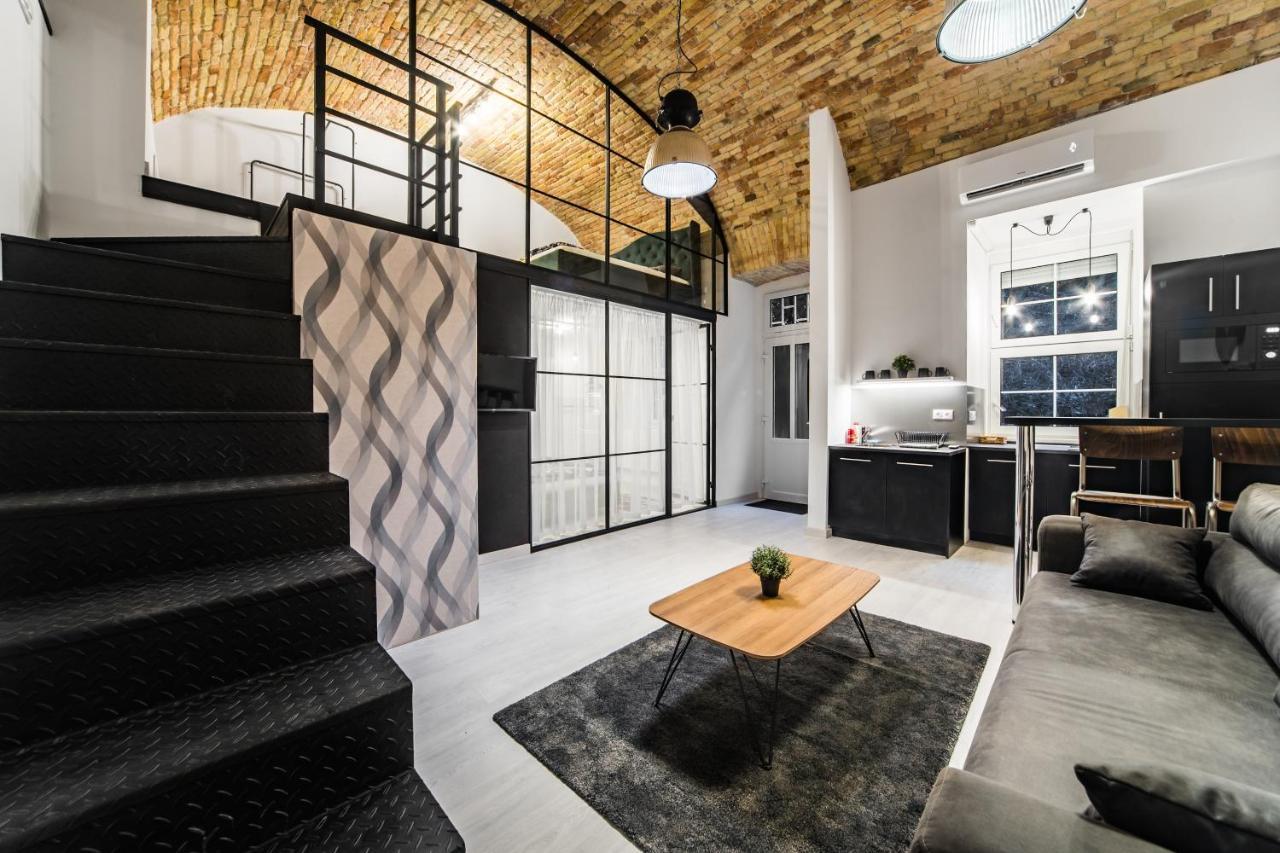 Spacious Loft In The Heart Of Downtown Budapest Exterior photo